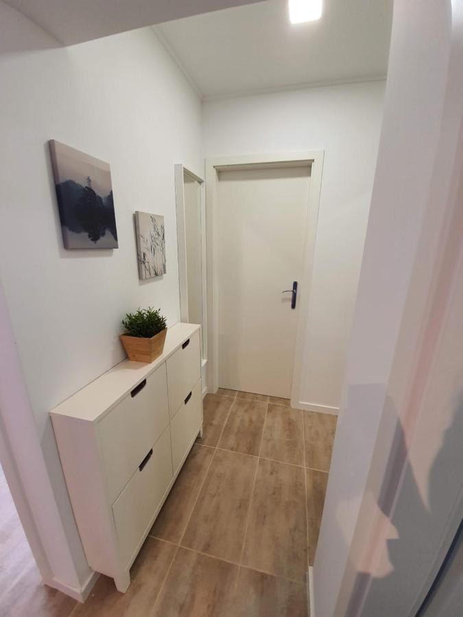Apartment Gordon Малий Лошинь Екстер'єр фото