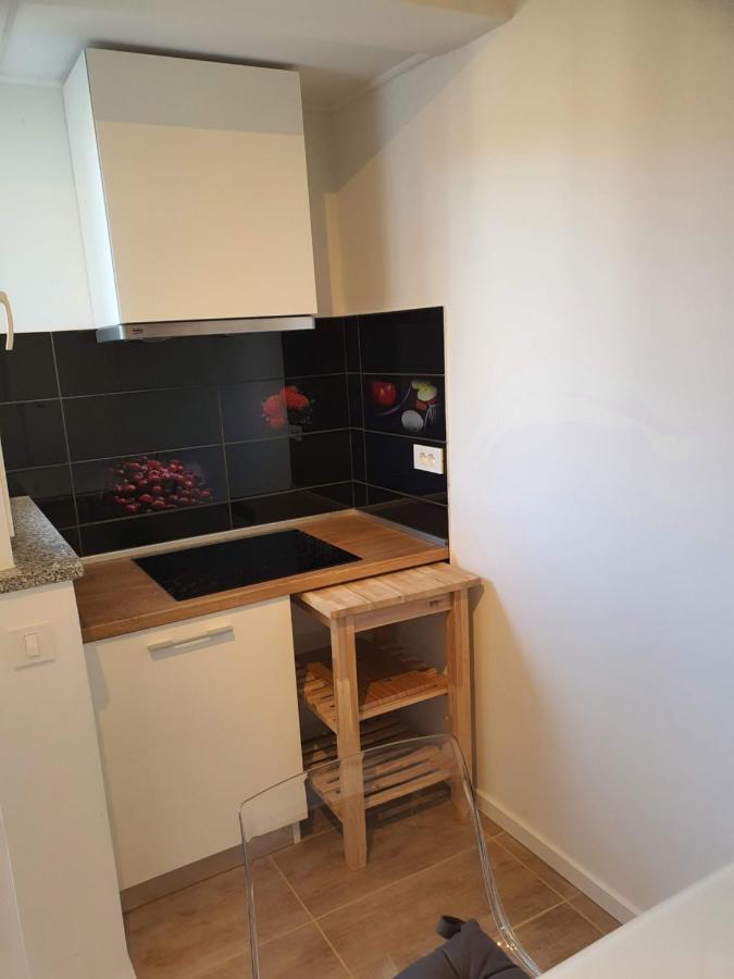 Apartment Gordon Малий Лошинь Екстер'єр фото