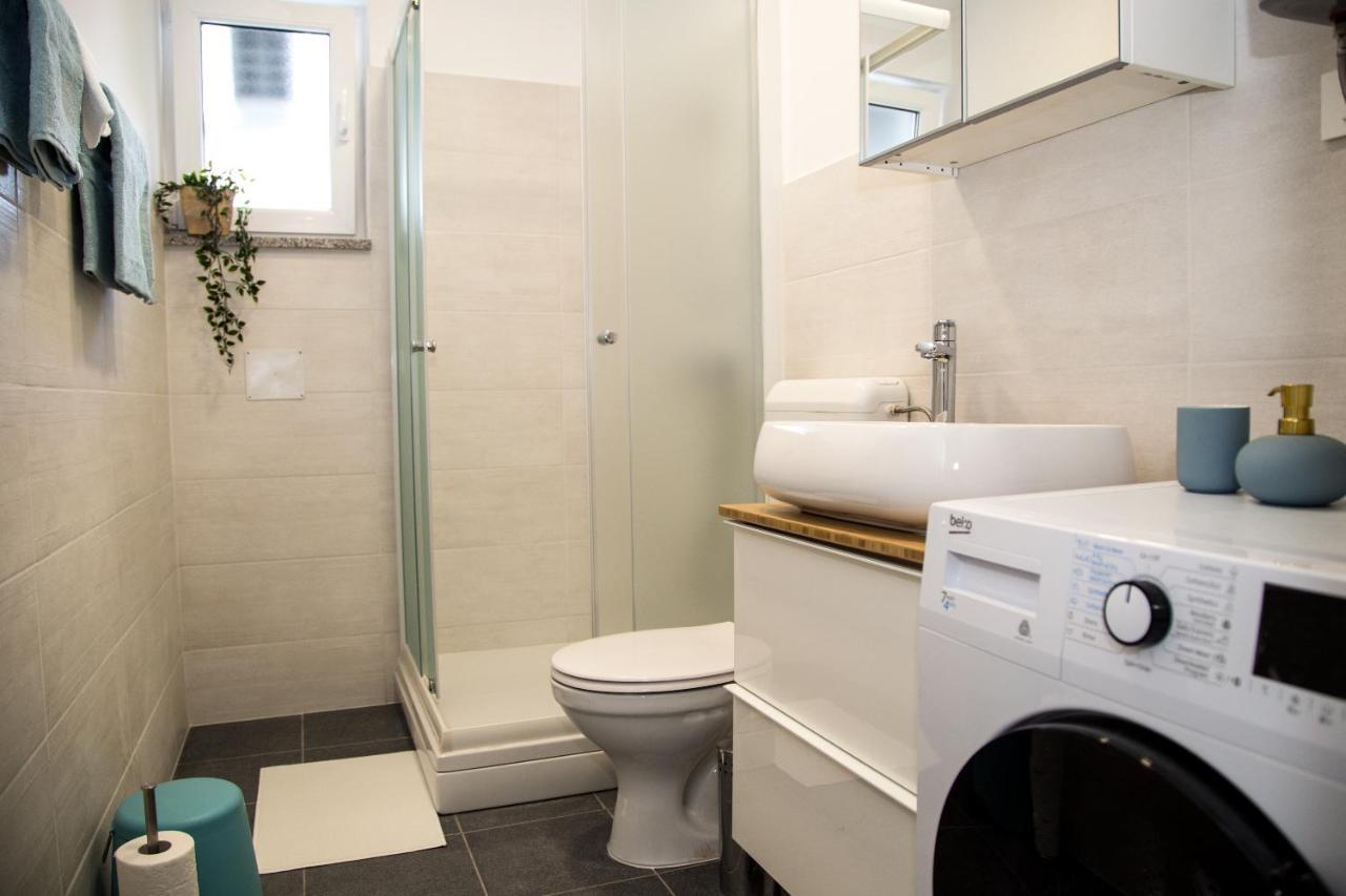 Apartment Gordon Малий Лошинь Екстер'єр фото