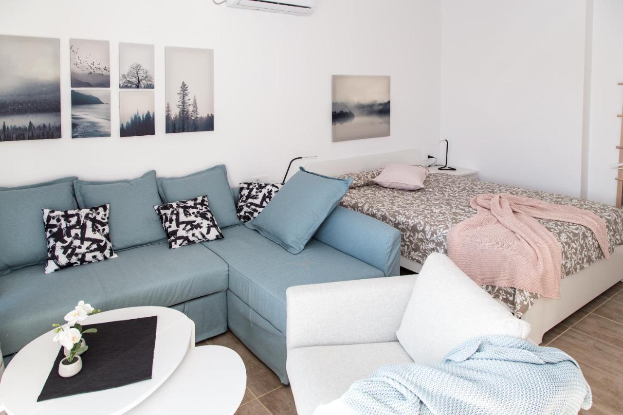 Apartment Gordon Малий Лошинь Екстер'єр фото