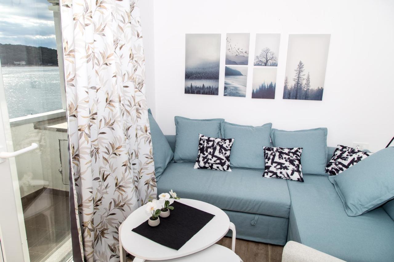 Apartment Gordon Малий Лошинь Екстер'єр фото